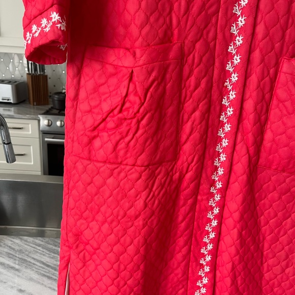 Vintage quilted nylon zip up dressing gown size small - Picture 7 of 17